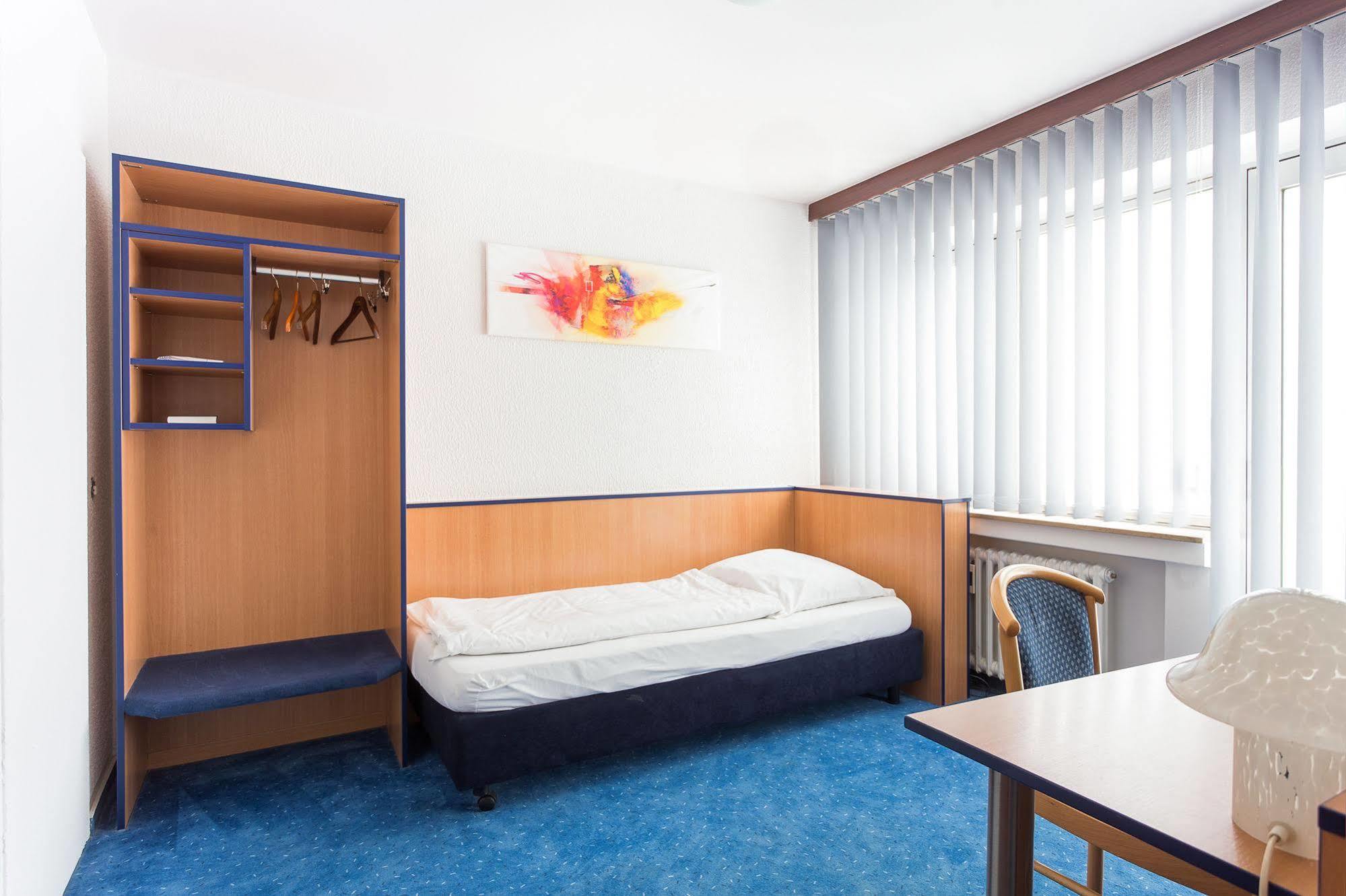 Hotel Luisenhof Mettmann Exterior photo